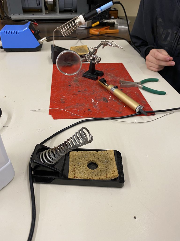 laboratorji elektronike